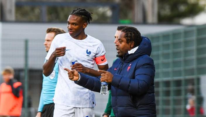 Чемпионат Европы U-19: Испания обыграла Данию, Франция одолела Турцию