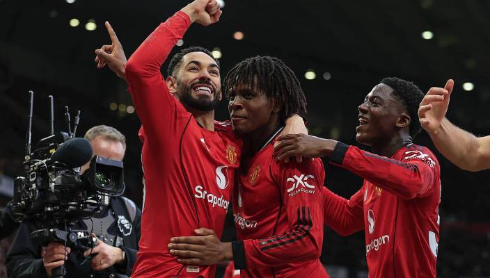 Борнмут и Манчестер Юнайтед забили на двоих четыре гола, но не определили сильнейшего