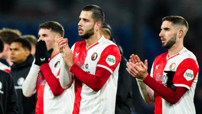 Дубль Уэды позволил Фейеноорду перевернуть матч с аутсайдером