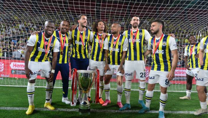 Фенербахче проиграл - и в Европе остались только три ещё не проигрывавших клуба