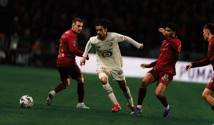 Лига 1. Ренн не смог избежать поражения в матче с Лиллем