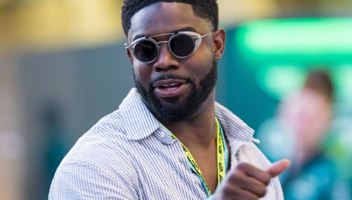 Майка Ричардс: Арсенал разгромит Барселону