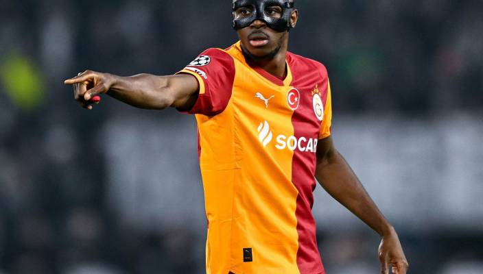 Осимхен перенесёт операцию