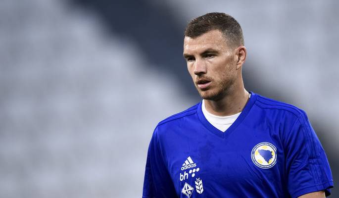 Шальке обжалует дисквалификацию своего опытного нападающего: клуб считает наказание слишком суровым