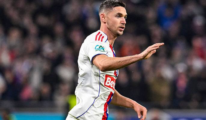 Лига 1. Яремчук не спас Лион от очередной осечки, великая перестрелка в Метце